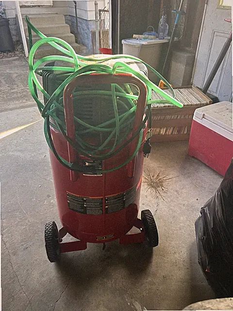 Air Compressor Works Great